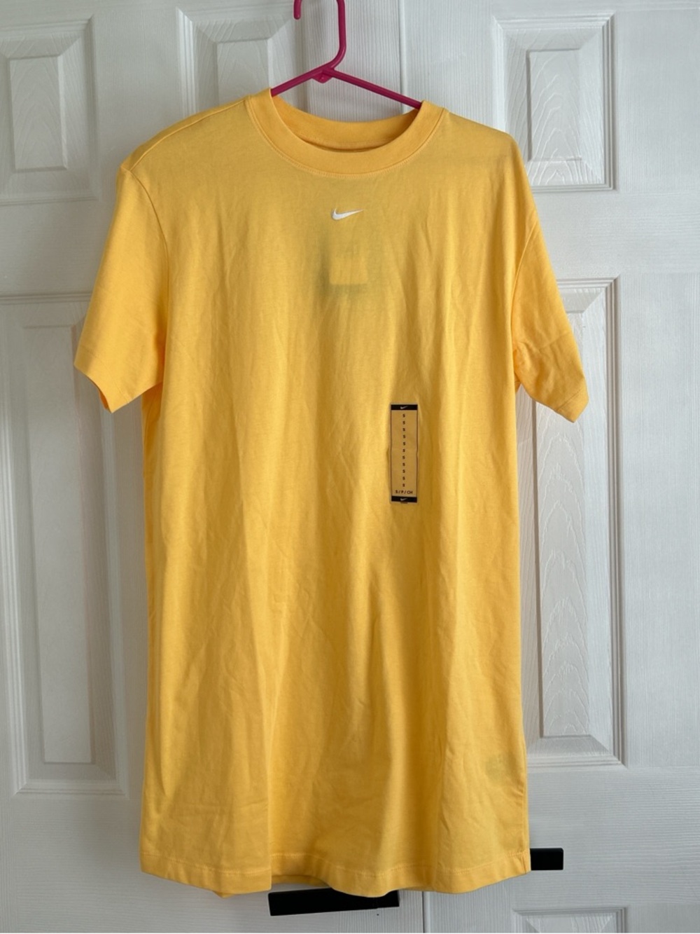 Nike Women’s Yellow Short-Sleeve Cotton T-Shirt DRESS